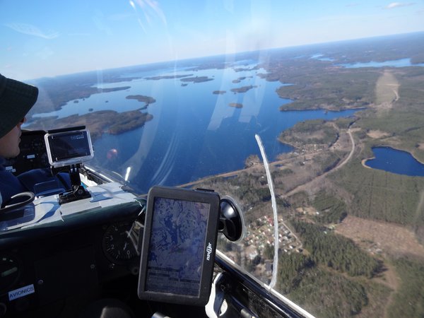 DSC04381 Vuohijärvi peilityynenä.jpg