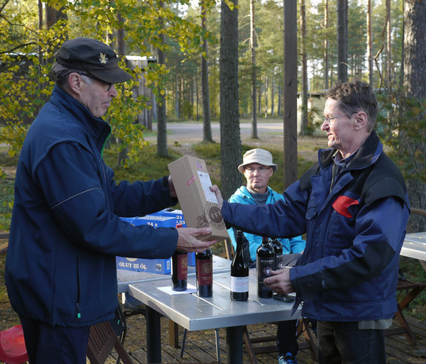 Maaliinlaskukisan voittaja pokkaa tuotepaketin.jpg