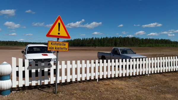 Missä Osmo luuraa ?