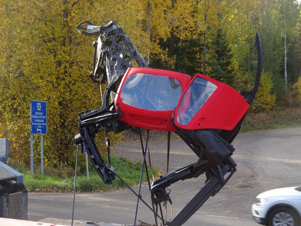 Miinan lehmä lähtee Vuohijärveltä