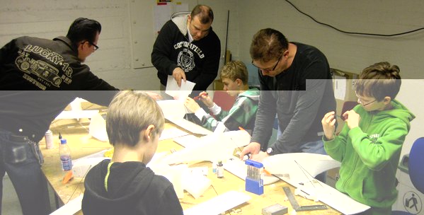 A185.jpg (377.63 KiB) Katsottu 14539 kertaa A185.jpg